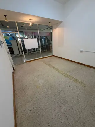 Local Galería Diagonal San Martín 38, La Falda foto 3