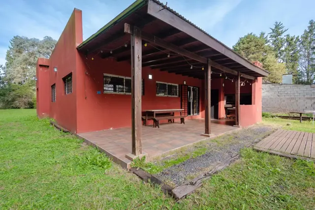 VENTA CASA DE 4 AMB EN CAÑUELAS SOBRE GRAN LOTE DE 4.470 m²