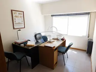 Venta o permuta de oficinas céntricas foto 2