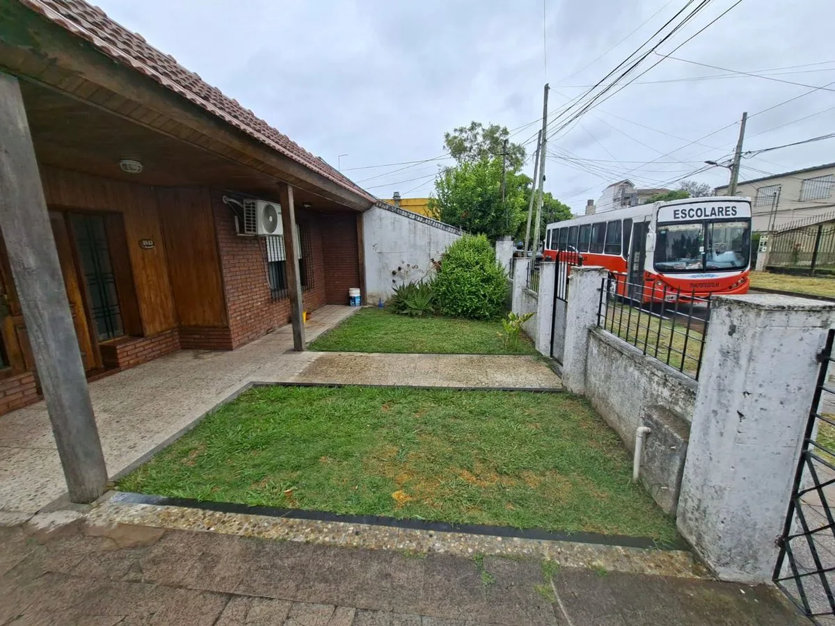 2 CASAS EN VENTA MALVINAS ARGENTINAS ALTE. BROWN foto 2