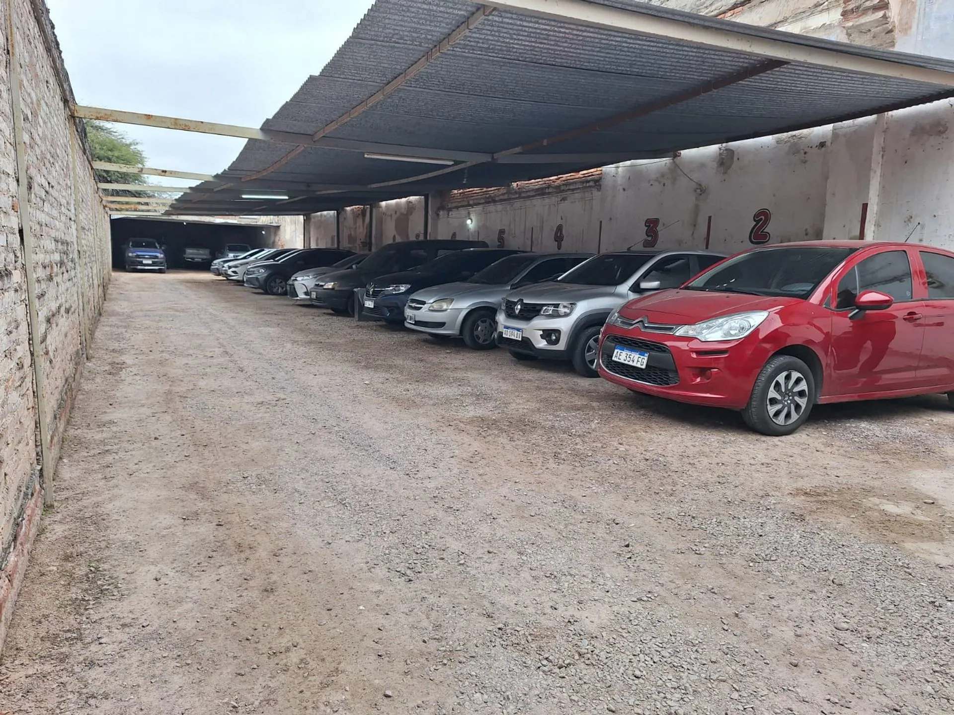 VENTA DE IMPORTANTE PROPIEDAD EN PLENO CENTRO foto 2