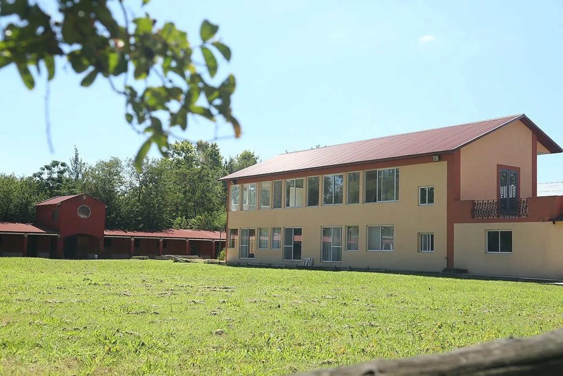 Venta Casa de Campo en Del viso con Pileta foto 2