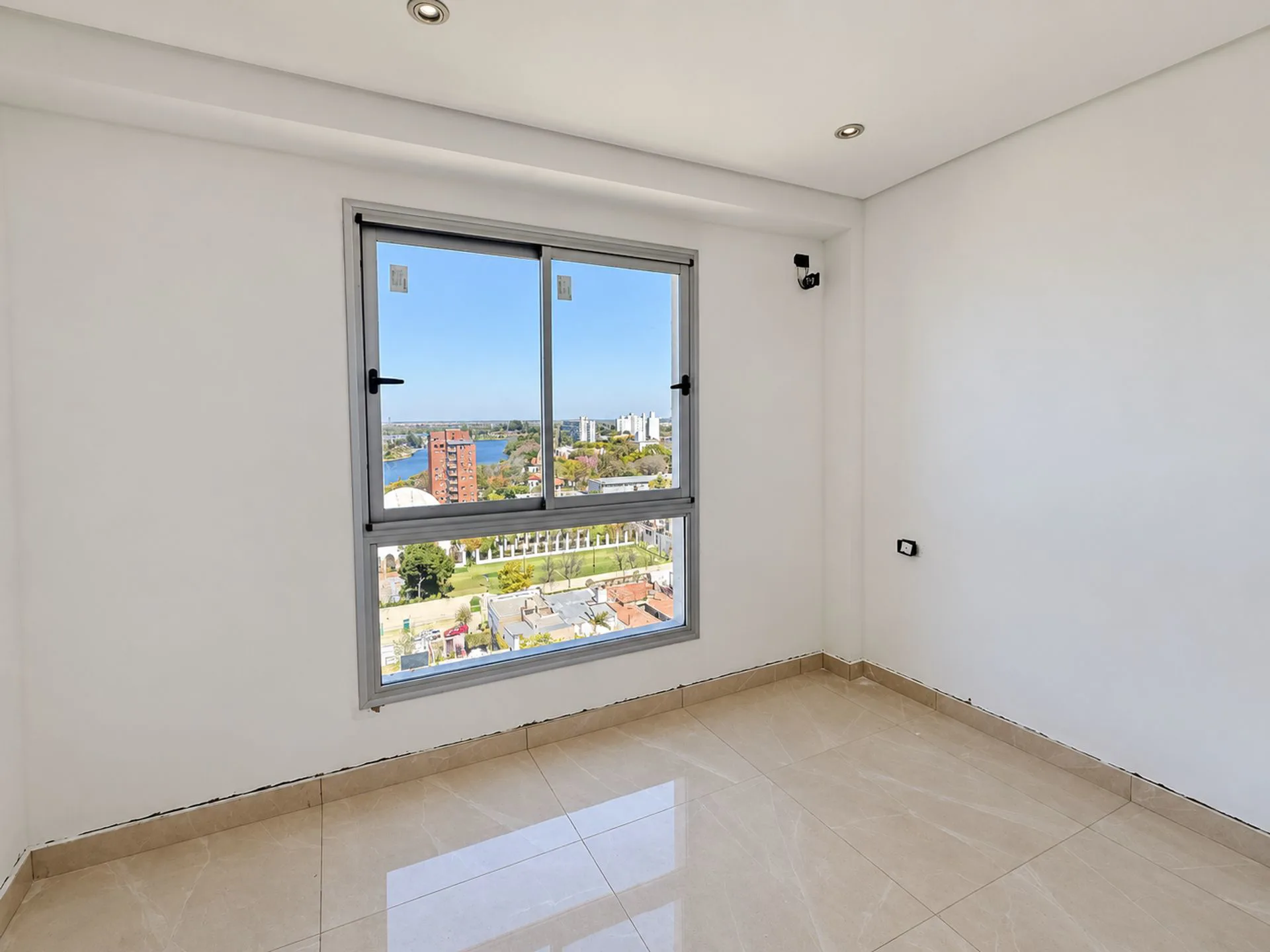 Dprto de 1 dormitorio a estrenar vista al Río foto 4