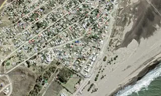 SE VENDE LOTE EN “BALNEARIO EL CÓNDOR” foto 1