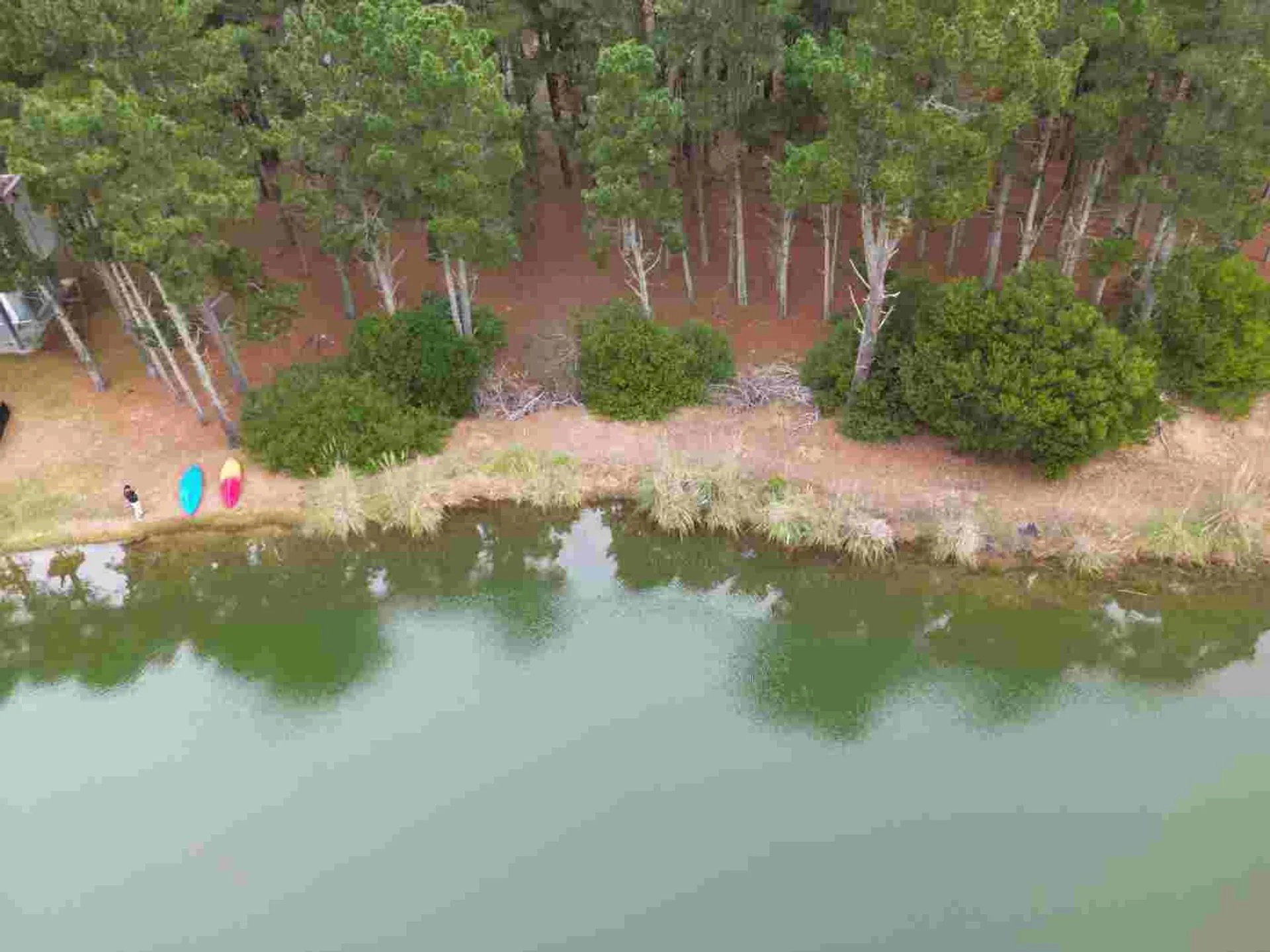 VENTA LOTE VILLA ROBLES CON FONDO A LA LAGUNA foto 4