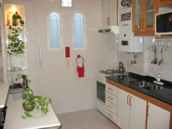 2-bedroom apartment in San Nicolás – photo 6 of 9