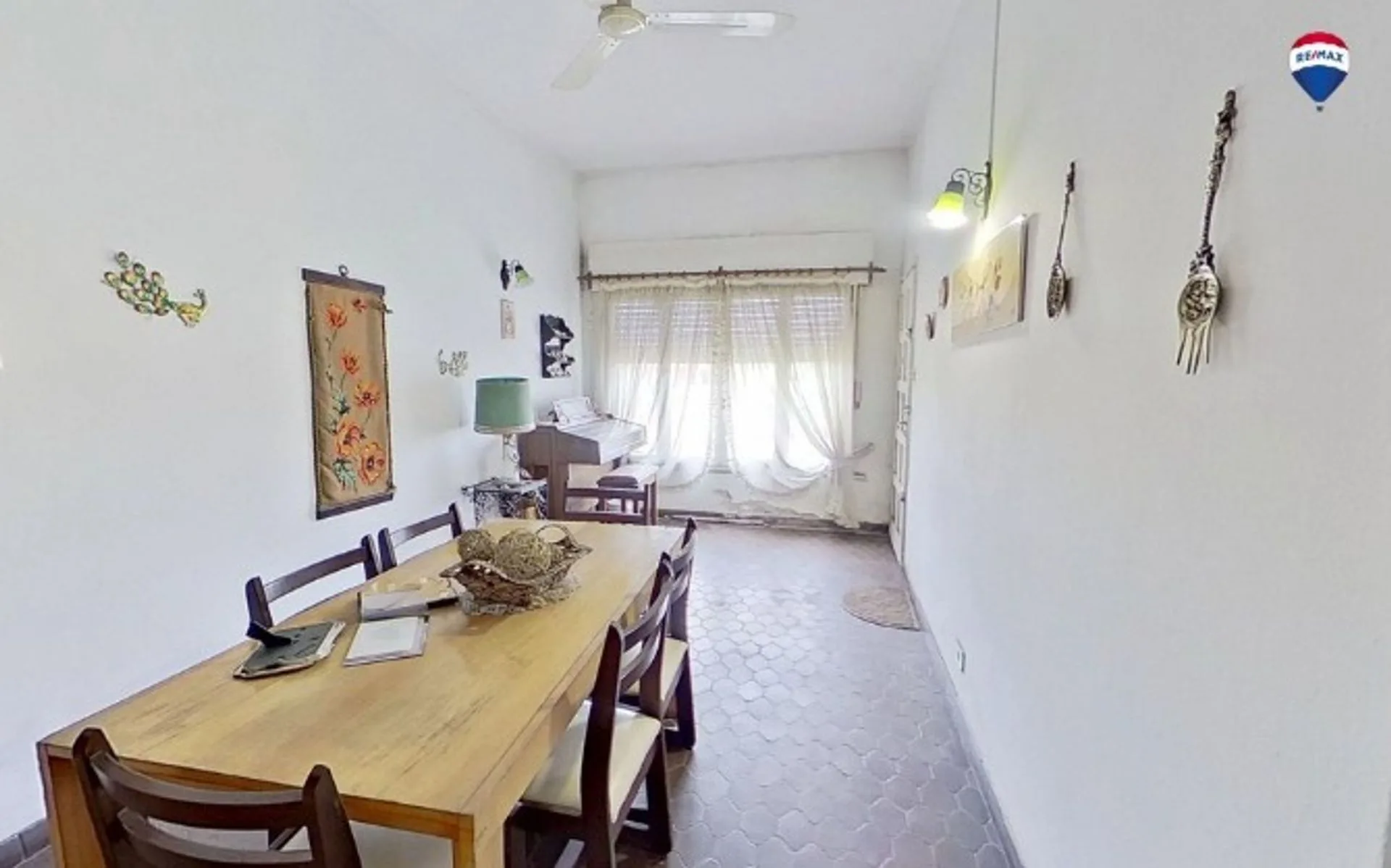 VENTA CASA 4 AMB CASTELAR A RECICLAR LOTE PROPIO foto 3