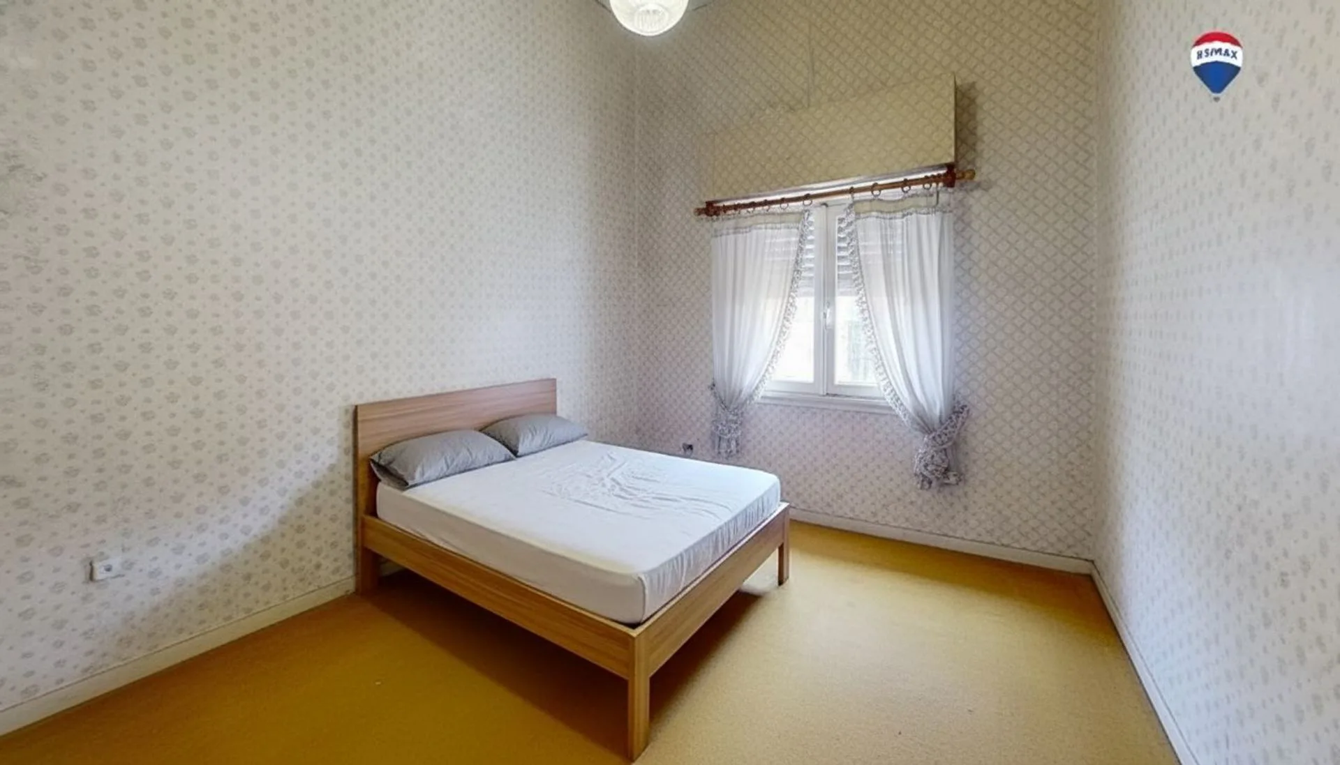 VENTA CASA 4 AMB CASTELAR A RECICLAR LOTE PROPIO foto 5