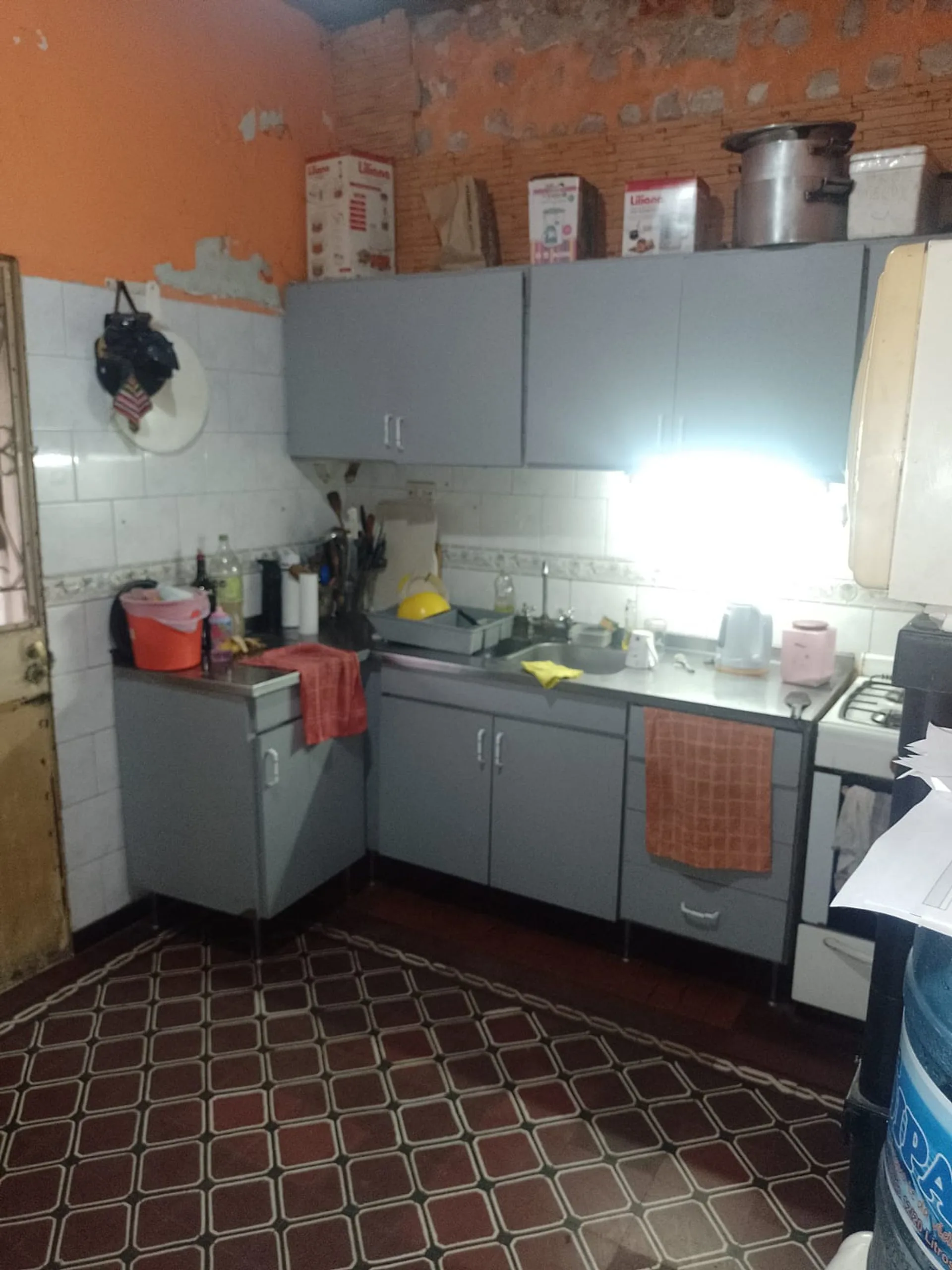 APTA CREDITO!VENTA DE CASA 3 AMBIENTES CON LOCAL.. foto 5