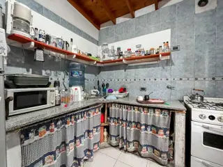 CASA 2 DORMITORIOS EN VENTA BERISSO + PATIO foto 5