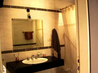 Venta Olivos Casa 3 amb.-  Lote propio- foto 4