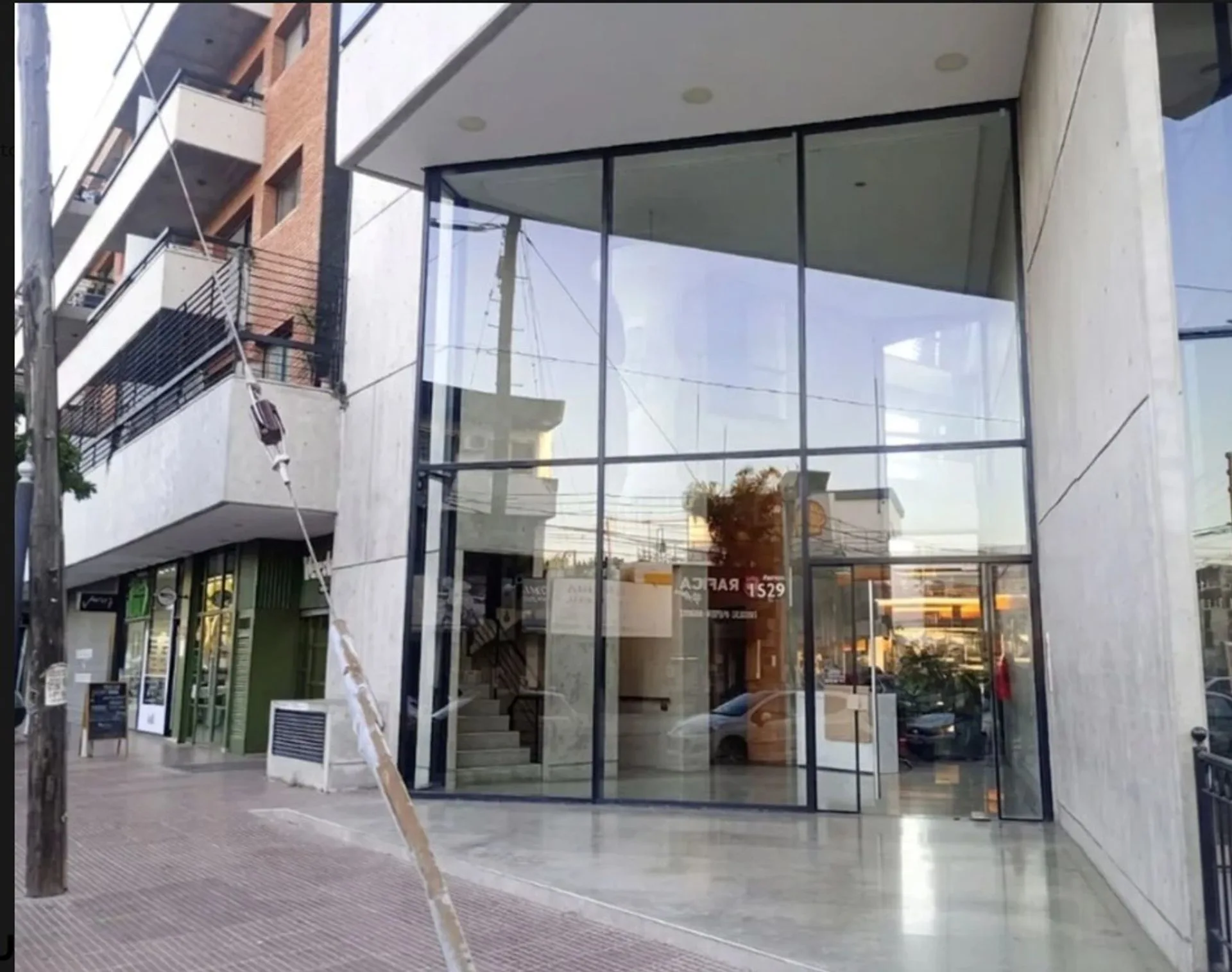 VENTA COCHERA CUBIERTA ARRICAU DON TORCUATO foto 2