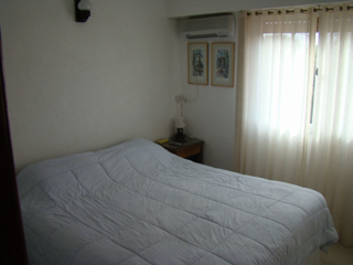 PRECIOSO DEPARTAMENTO EN 4 AMBIENTES EN VENTE EN VILLA GESELL foto 2