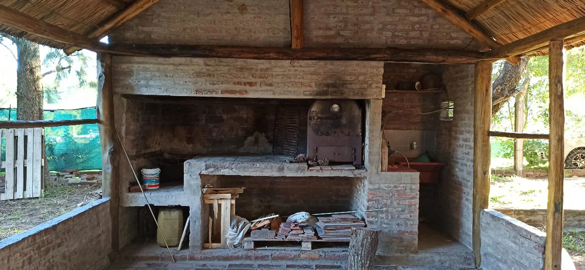 Casa en Venta 2 dorm Quincho Pileta Sauce Montrull foto 5