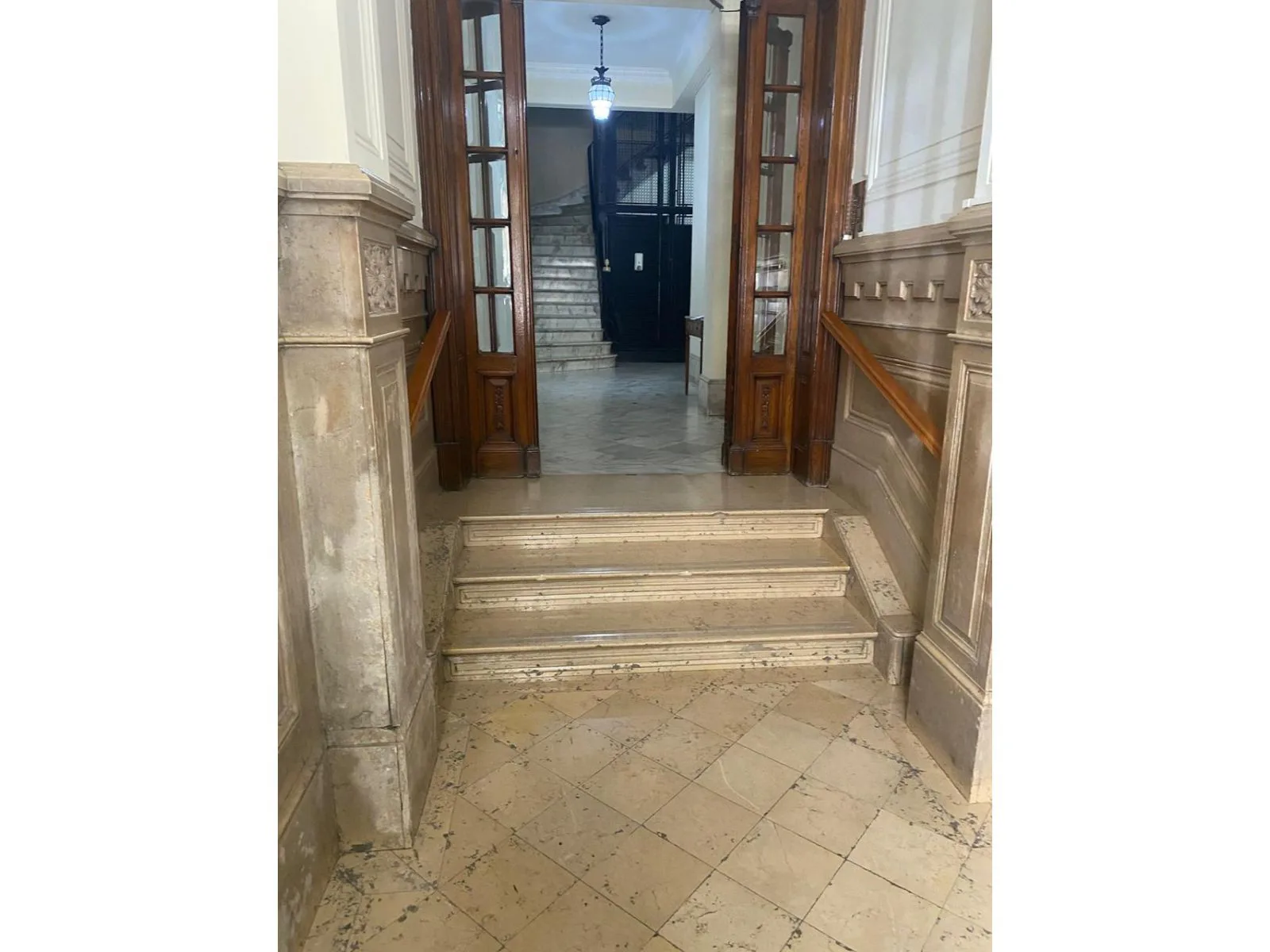 Bright Renovated 3-Bedroom Half-Floor Apartment, 2 Bathrooms, San Nicolás – photo 10 of 16