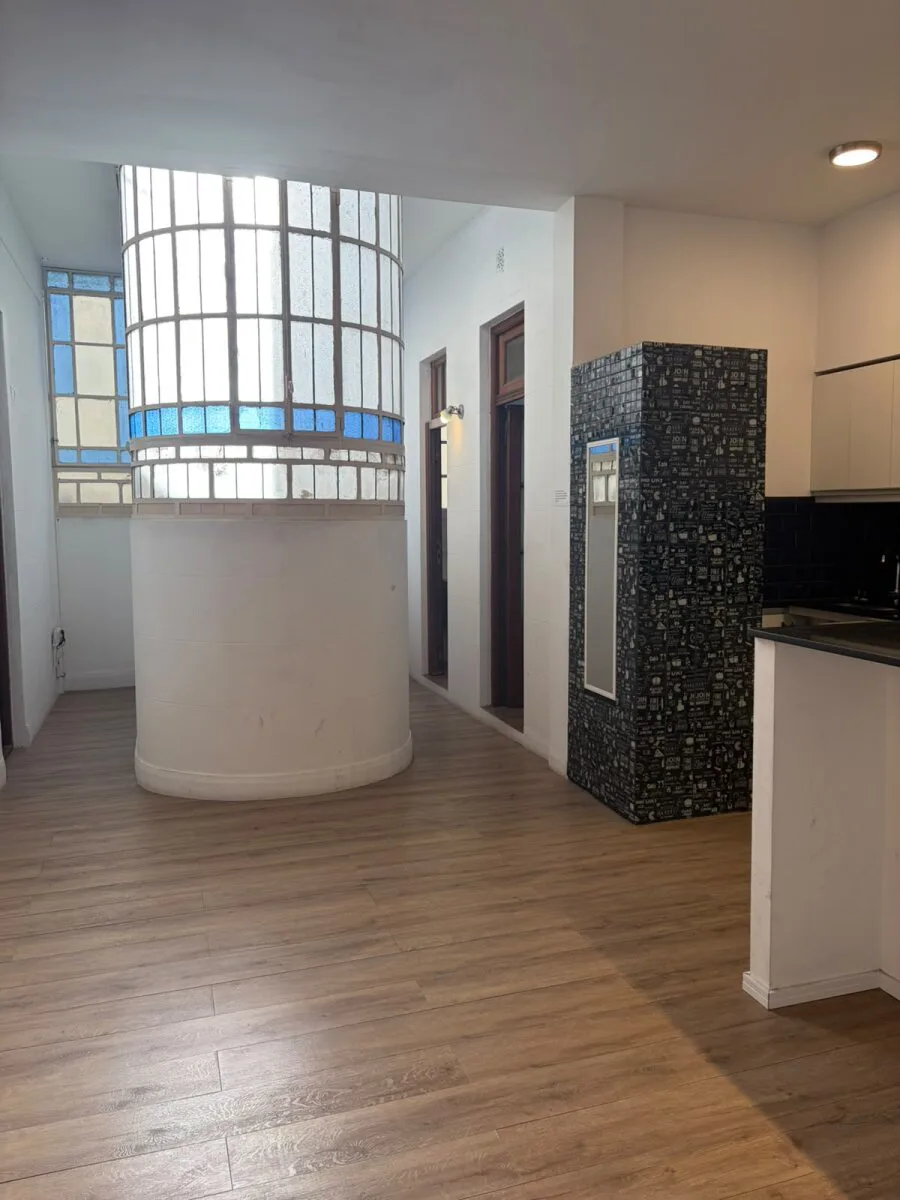 Bright Renovated 3-Bedroom Half-Floor Apartment, 2 Bathrooms, San Nicolás – photo 16 of 16