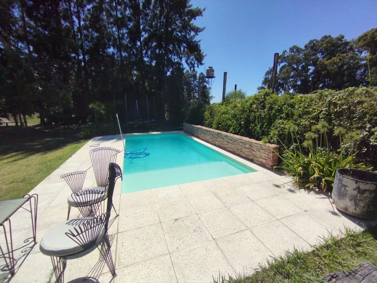 CASA 3 DORMITORIOS VENTA EL RODEO PARQUE Y PILETA foto 5