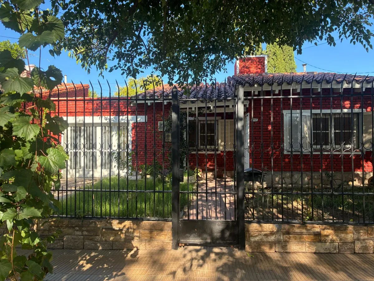 CASA EN ALQUILER EN DORREGO