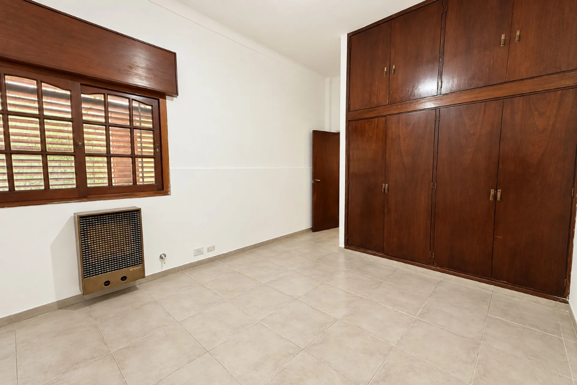 PH EN VENTA LANUS ESTE CON TERRAZA Y QUINCHO foto 4