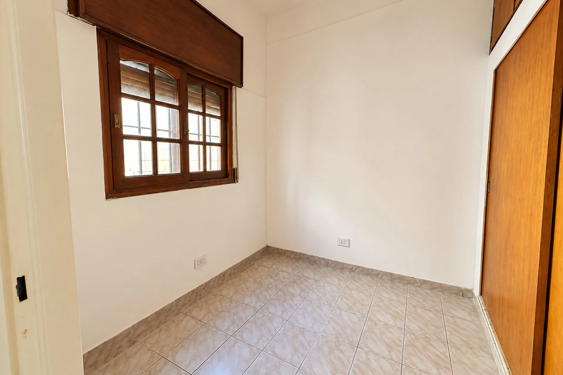 PH EN VENTA LANUS ESTE CON TERRAZA Y QUINCHO foto 5