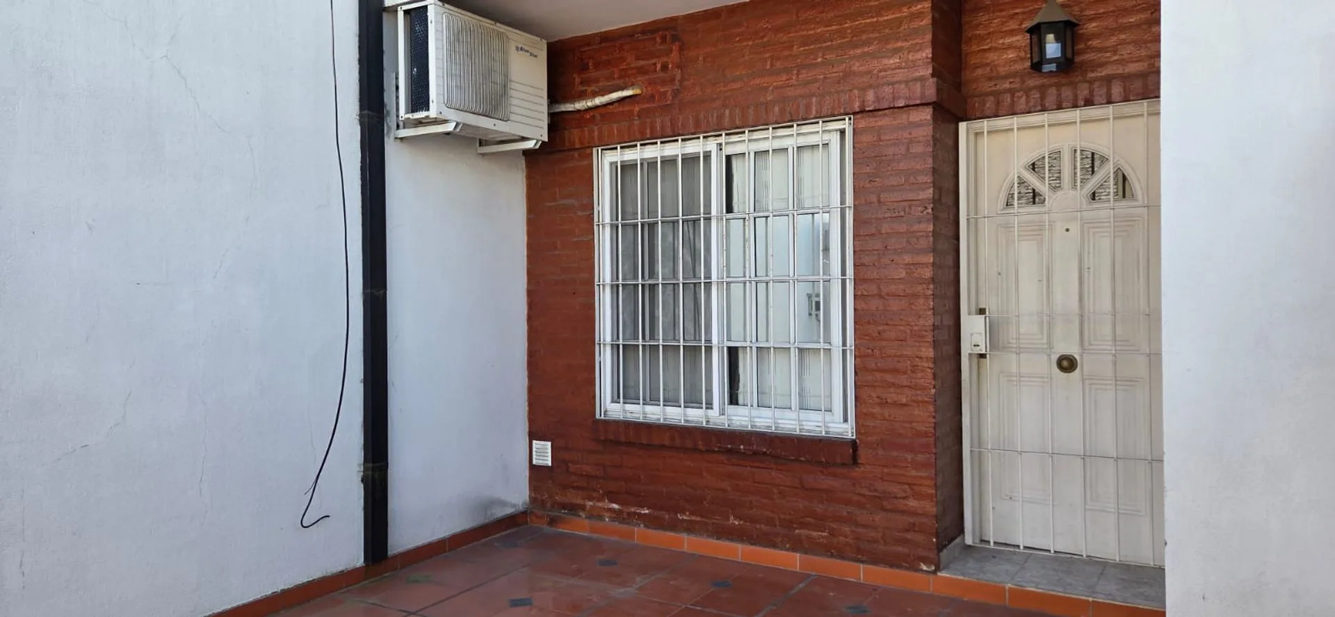 ALQUILER PH 2 AMBIENTES S/EXPENSAS  EN VILLA REAL foto 2