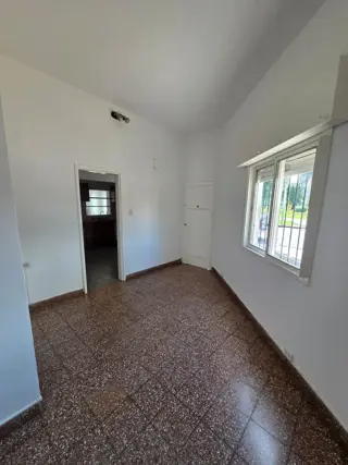 Casa 2 dormitorios c/garaje y patio foto 5