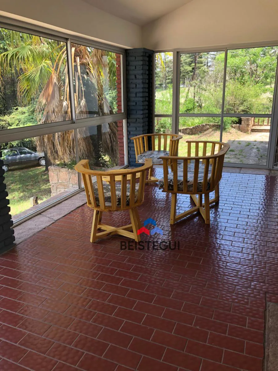 5-bedroom house in Villa Parque Siquiman – photo 14 of 22