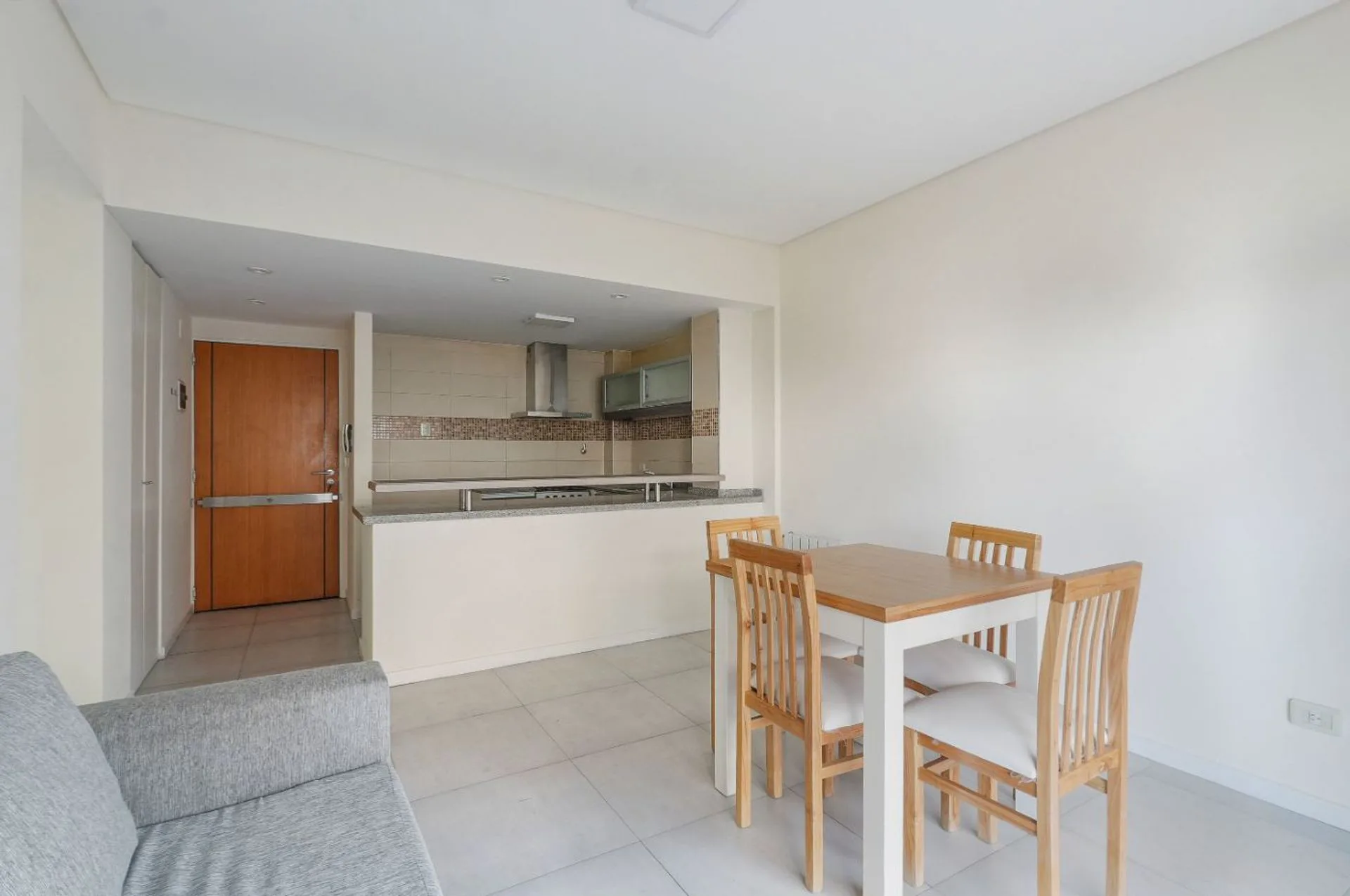ALQUILER MODERNO DEPARTAMENTO 2 AMBIENTES BALCON foto 4