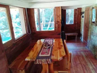 VENTA DE EXCELENTE CABAÑA SOBRE CHACRA DE 1 HA IDEAL DESARROLLO TURÍSTICO O PRODUCTIVO foto 3
