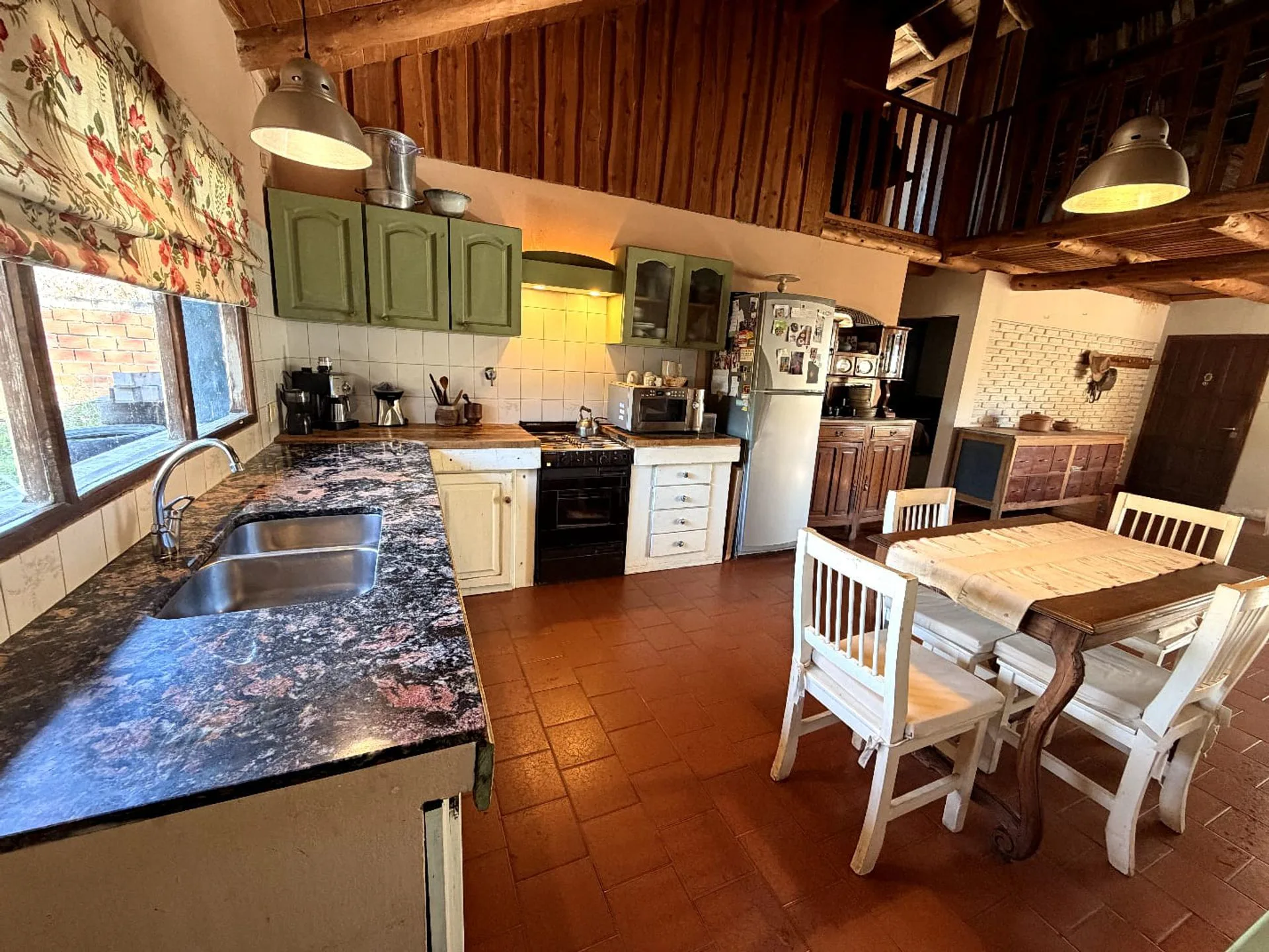 Viví la Patagonia Amplia Casa Familiar El Hoyo foto 2