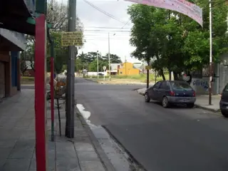 Galpón con dos locales en Alquiler en San Justo foto 1