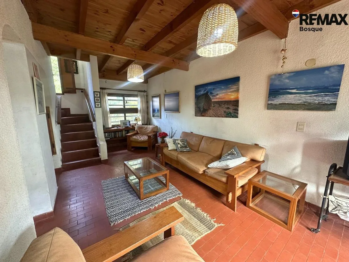 Casa venta Villa Gesell Barrio Norte 4 amb con gas foto 2