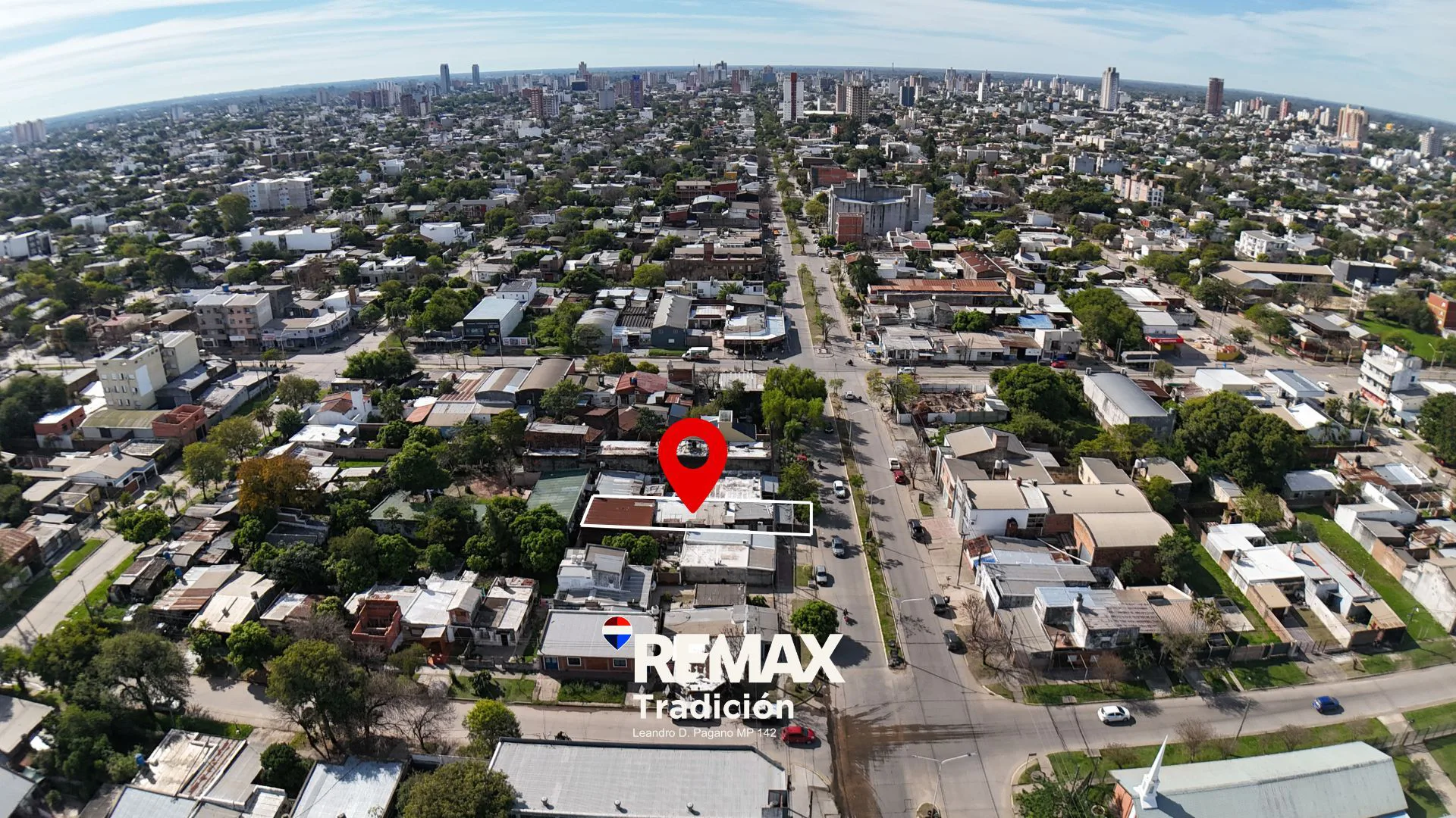Casa c/ local comercial en Venta sobre Av. Alberdi foto 4