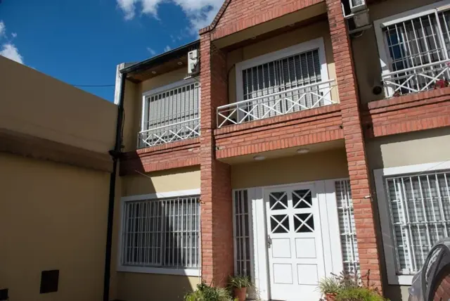 ESPLENDIDO DUPLEX CUATRO AMBIENTES OPTIMO EMPLAZAMIENTO