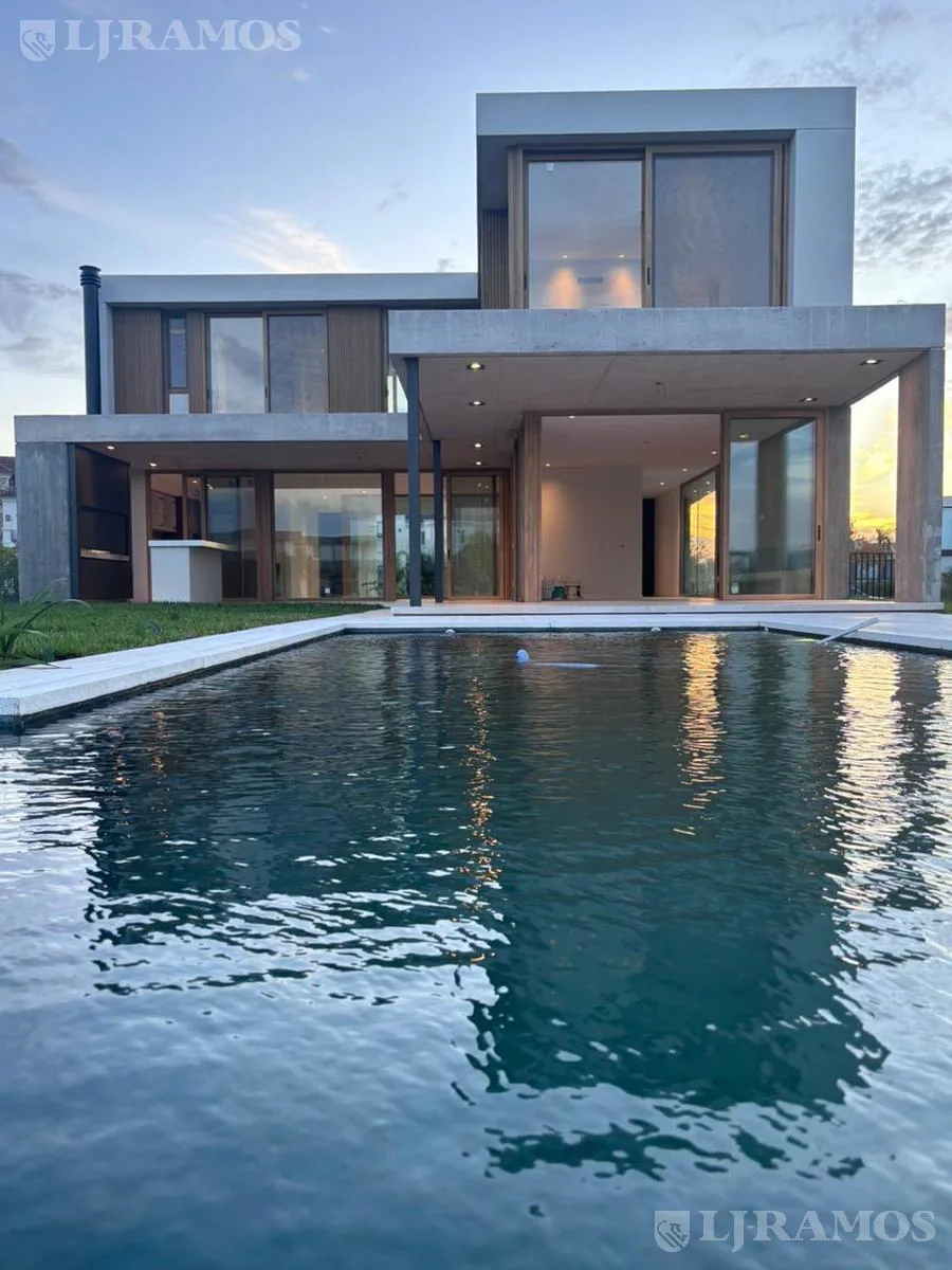 Casa a estrenar sobre el lago en el Barrio Costas, Puertos / Escobar foto 4