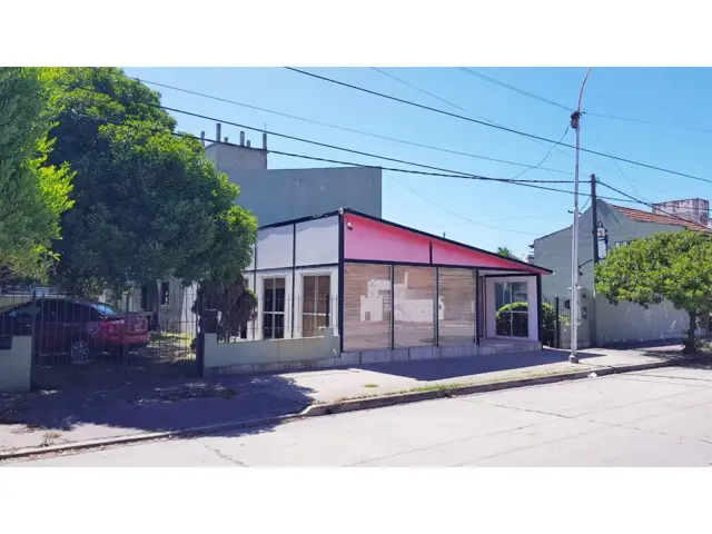 Hotel Necochea a Refaccionar 300 metros del Mar