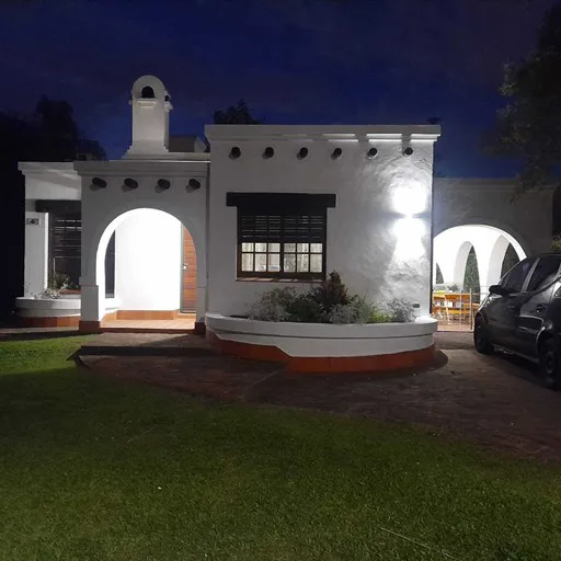 3-Bedroom House with Large Pool and Grill in Country Club Banco Provincia – photo 7 of 12
