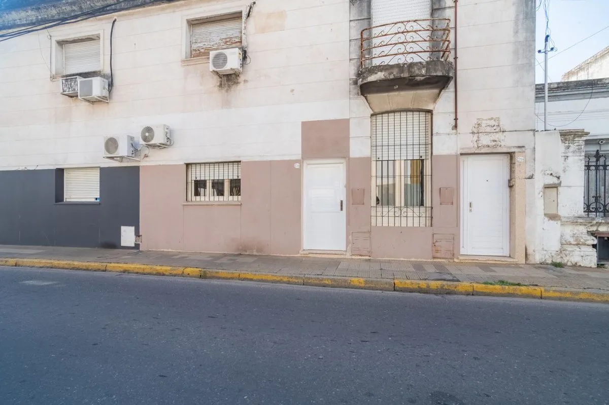 Casa planta baja en PH en centro de Santa Fe foto 2