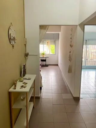 DEPARTAMENTO 3 AMBIENTES CON BALCÓN AL FRENTE Y PATIO ATERRAZADO - APTO CRÉDITO. SOBRE AV ARIETA foto 1