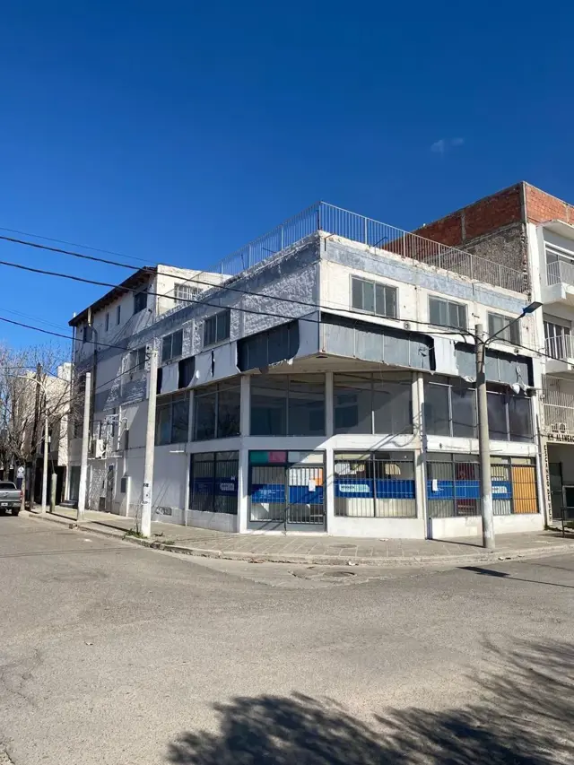Edificio en Alquiler sobre ruta en Neuquén Capital