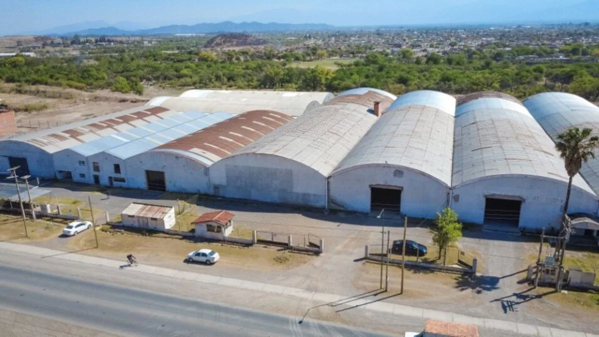ALQUILER GALPÓN PARQUE INDUSTRIAL OPCIONALES EXTRA foto 4