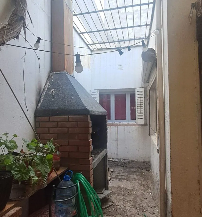 PROPIEDAD EN BLOQUE: CASA 3 AMB + GRAN LOCAL EN 2 PLANTAS CON SÓTANO – TRELEW (CHUBUT) – 207m² CUBIERTOS –100% APTO CRÉDITO! foto 2