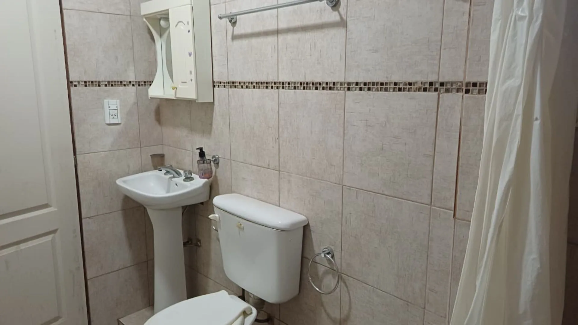 Casa 2 dormitorios y Departamento de 1 dormitorio foto 5