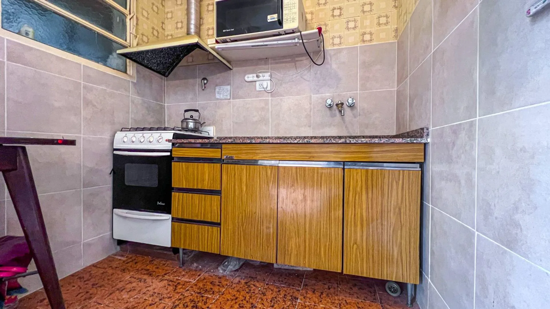 PH 3 ambientes, con patio y parrilla, centro. foto 4