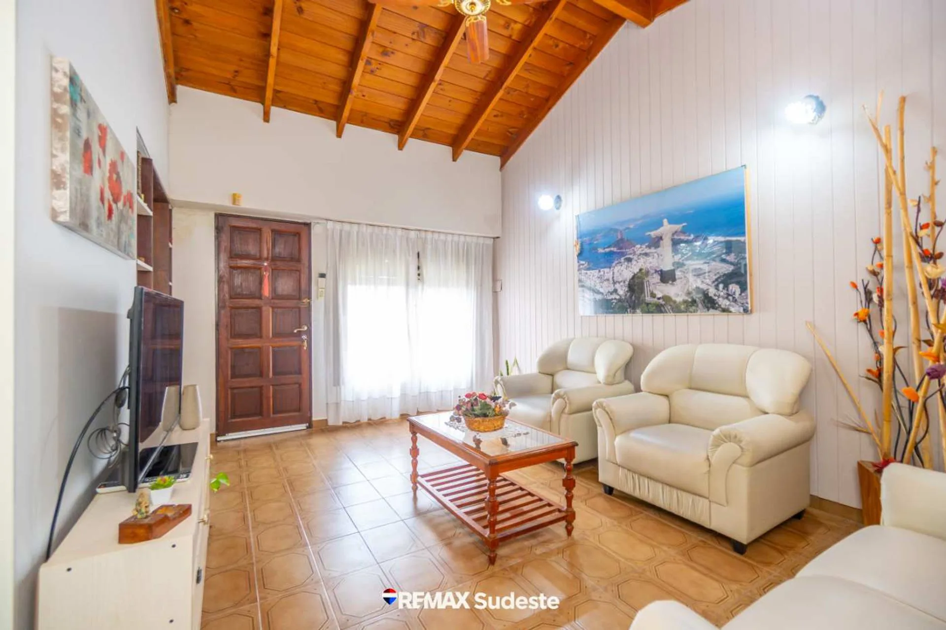 VENTA CASA 3 DORMITORIOS Y PILETA BARRIO PACIFICO foto 5