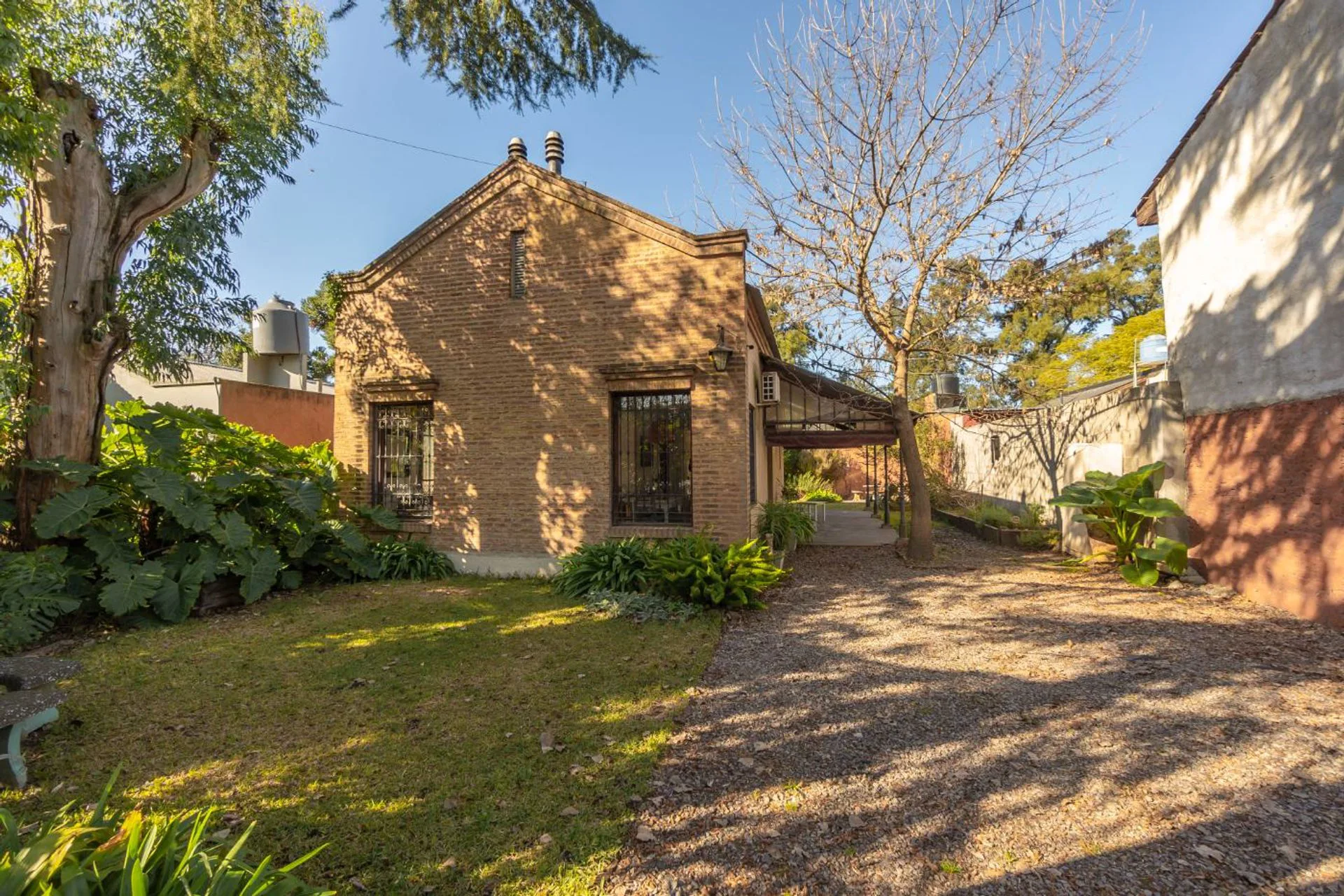 CASA EN VENTA EN BURZACO APTO CREDITO foto 4