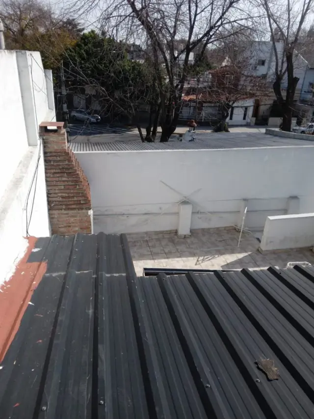 TIPO CASA 3 AMBIENTES SIN EXPENSAS EN PRIMER PISO CON GRAN PATIO IMPECABLE