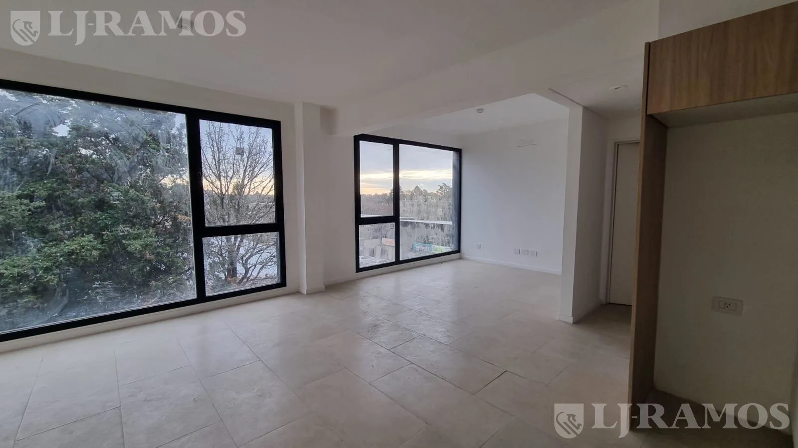 Venta Departamento 3 ambientes a estrenar con cochera en Manuel Alberti foto 3