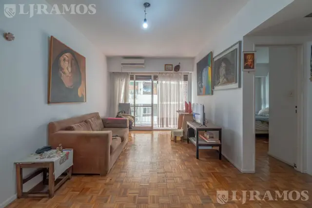 VENTA- Departamento-2 ambientes- Centro Martinez