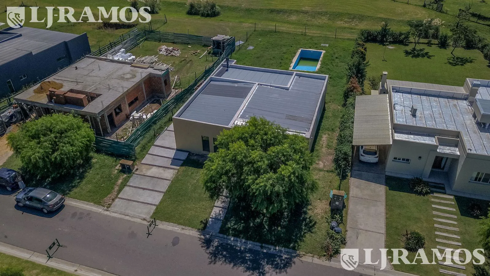 Casa en A1 San Sebastián con fondo al Pulmón Verde VENTA CON RENTA  NO APTO CRÉDITO NO TOMA LOTE  MB foto 4